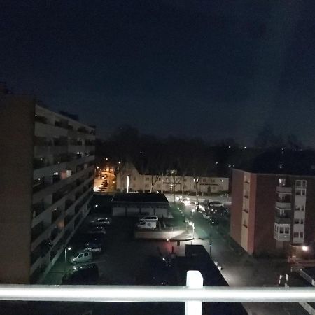Apartment Am Park Duisburg Buitenkant foto